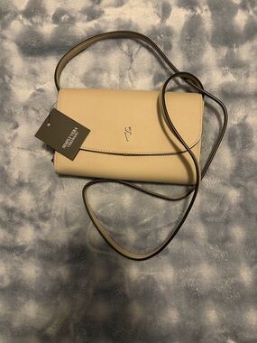 Simply Vera Wang Cream Crossbody Bag with Slim Strap